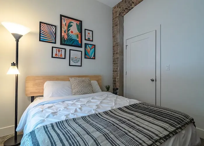 Cozy Smoke Ok 3br Retreat Near Mccormick Апартаменты Чикаго
